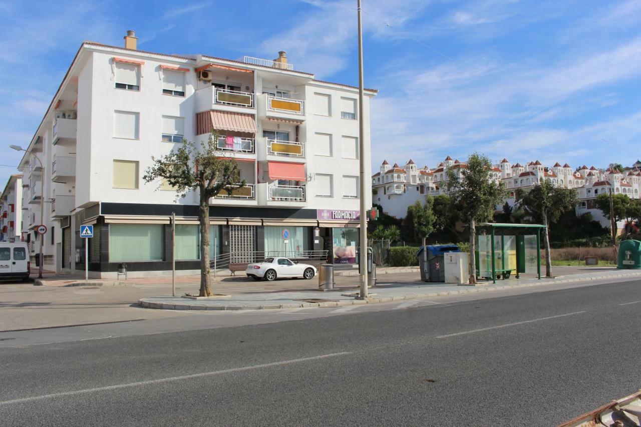 Holidays And Family Apartment Mezquitilla Exterior foto